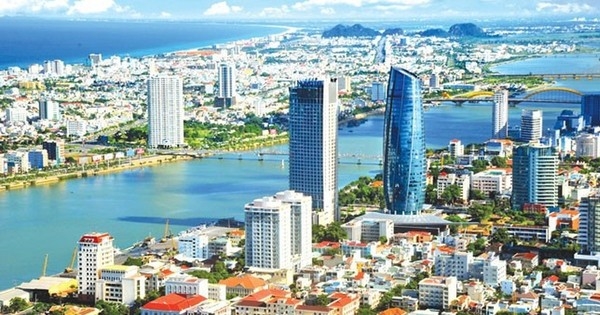 Viet Nam sets up first free trade zone